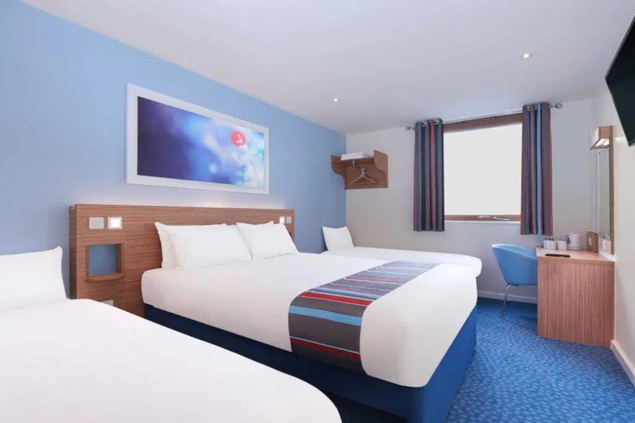Travelodge Bracknell Central Εξωτερικό φωτογραφία