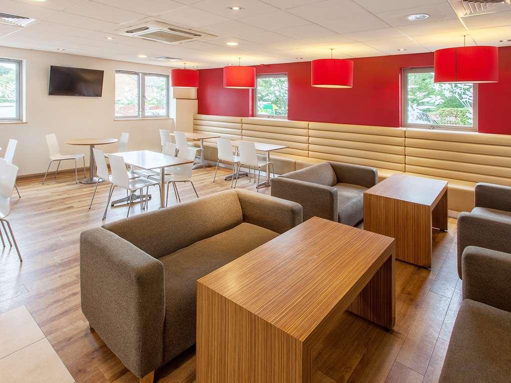 Travelodge Bracknell Central Εστιατόριο φωτογραφία
