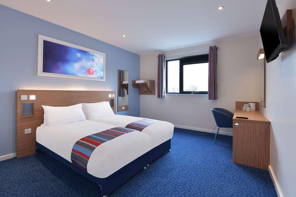 Travelodge Bracknell Central Δωμάτιο φωτογραφία