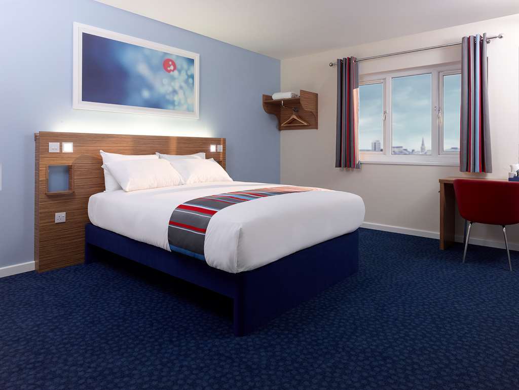 Travelodge Bracknell Central Δωμάτιο φωτογραφία
