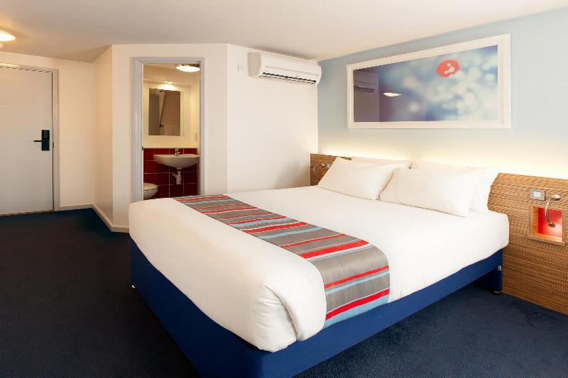 Travelodge Bracknell Central Εξωτερικό φωτογραφία