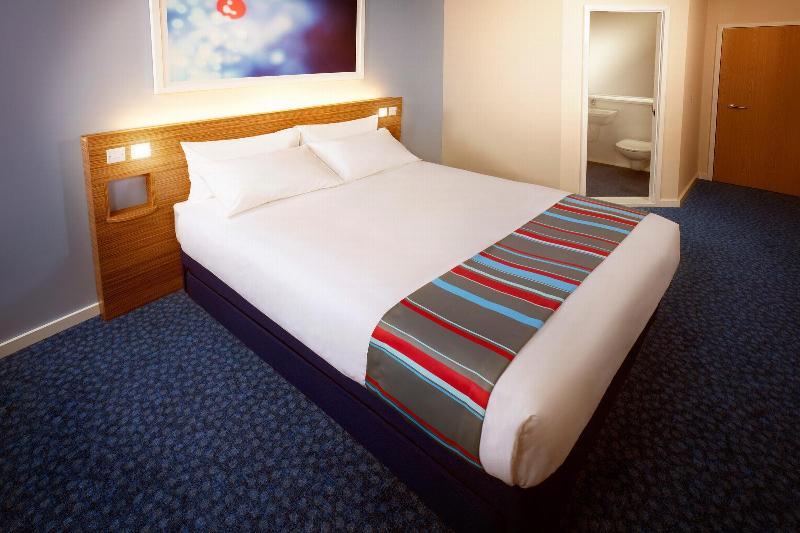 Travelodge Bracknell Central Εξωτερικό φωτογραφία